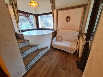 pensiunea vlahia inn