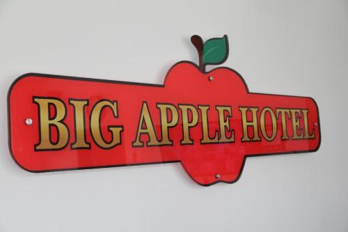 big apple hotel