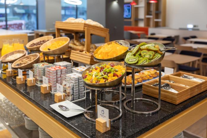 holiday inn express porto city center an ihg hotel