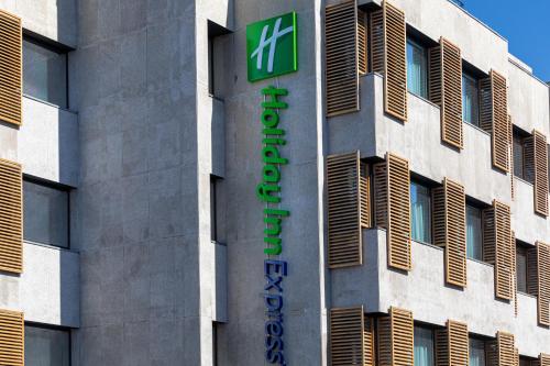 holiday inn express porto city center an ihg hotel