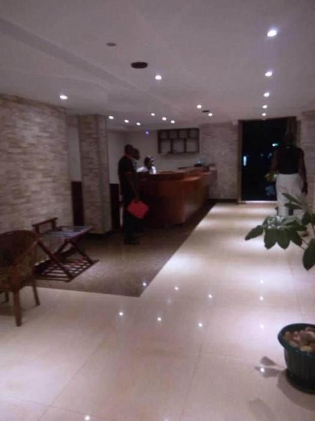 makutano hotel