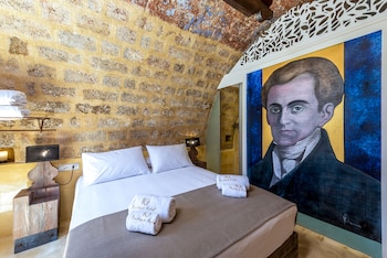 10gr boutique hotel and wine bar