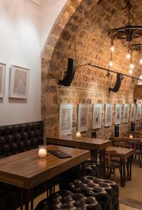 10gr boutique hotel and wine bar