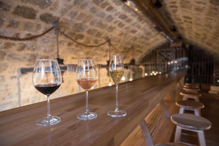 10gr boutique hotel and wine bar