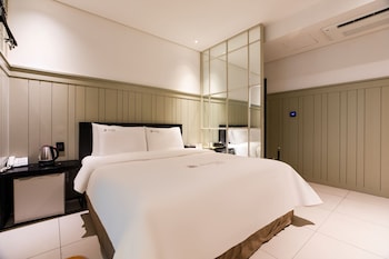 hanam aloha hotel