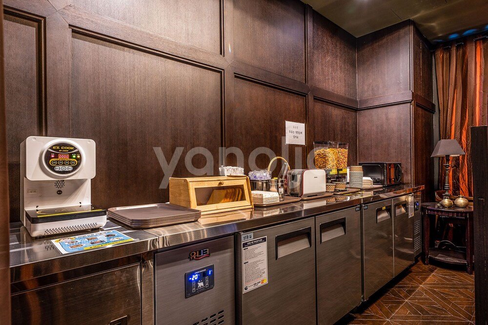 hanam aloha hotel