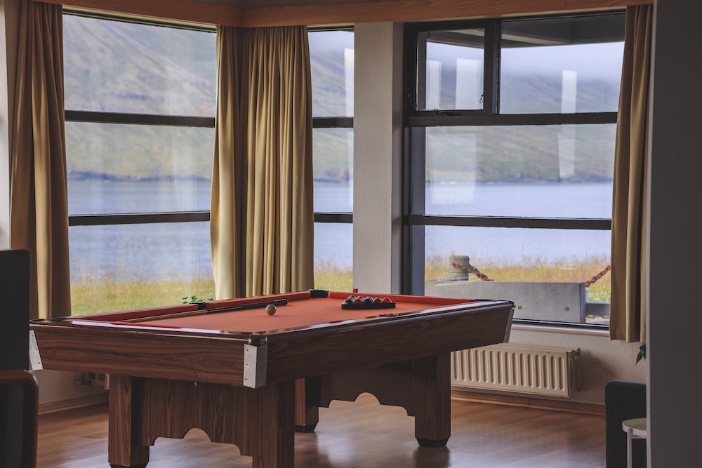 the cliff hotel