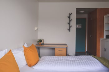 the cliff hotel