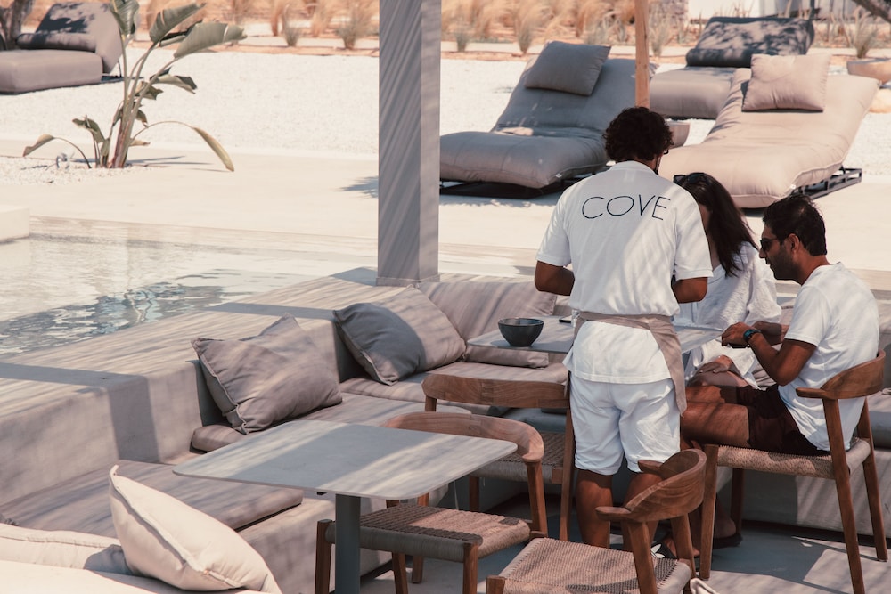 cove paros