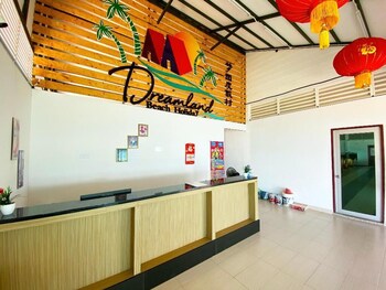 dreamland beach holiday