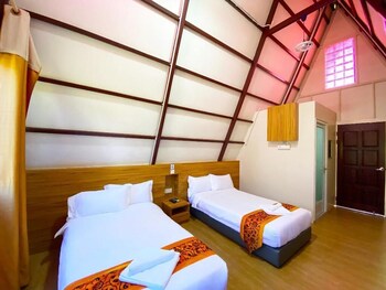 dreamland beach holiday