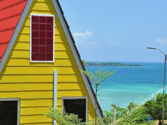 dreamland beach holiday