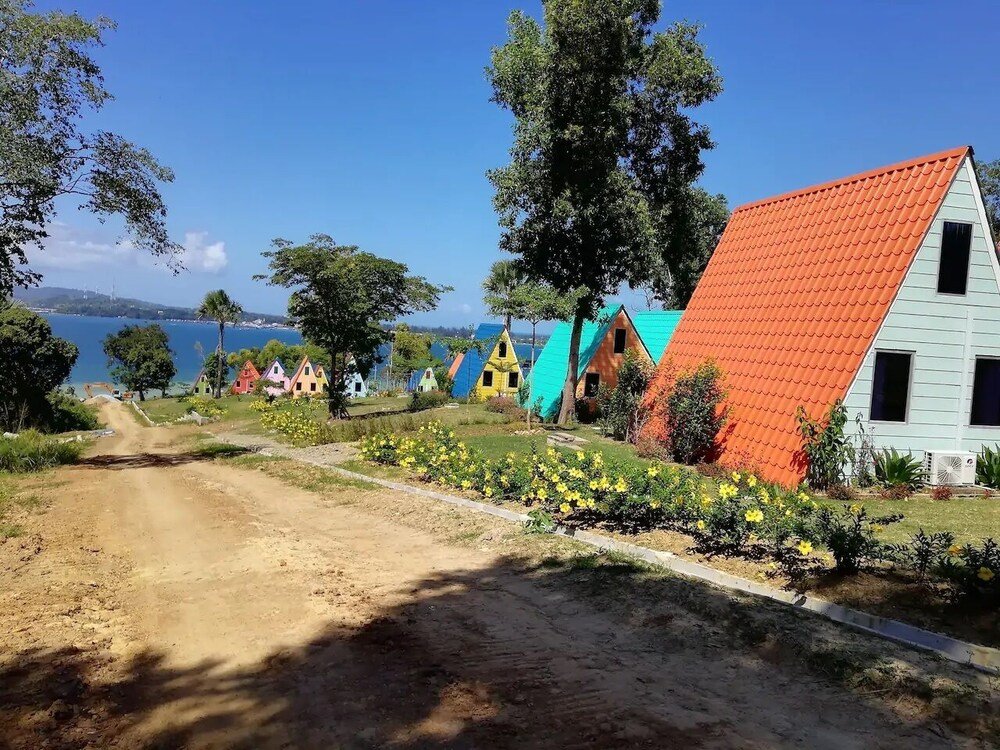 dreamland beach holiday