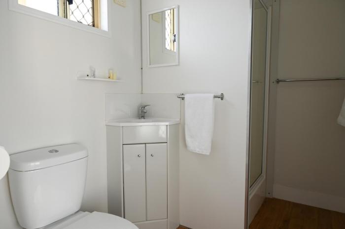 crows nest qld tourist park