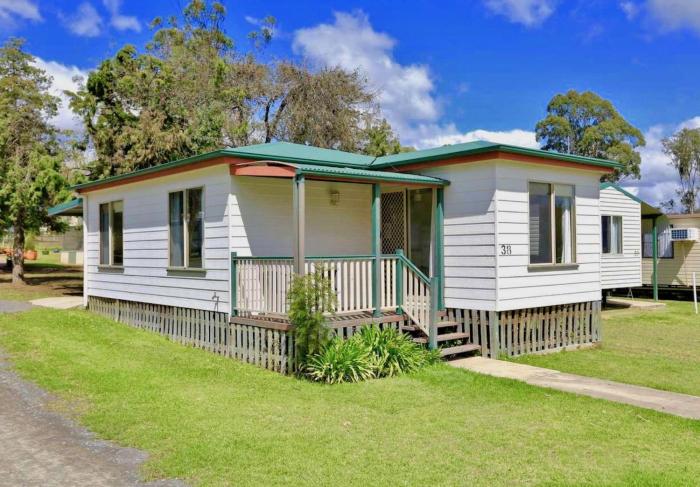 crows nest qld tourist park