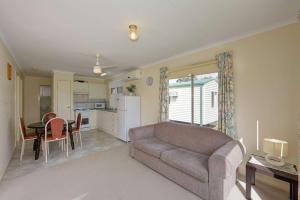 crows nest qld tourist park