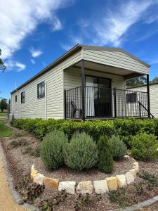 crows nest qld tourist park