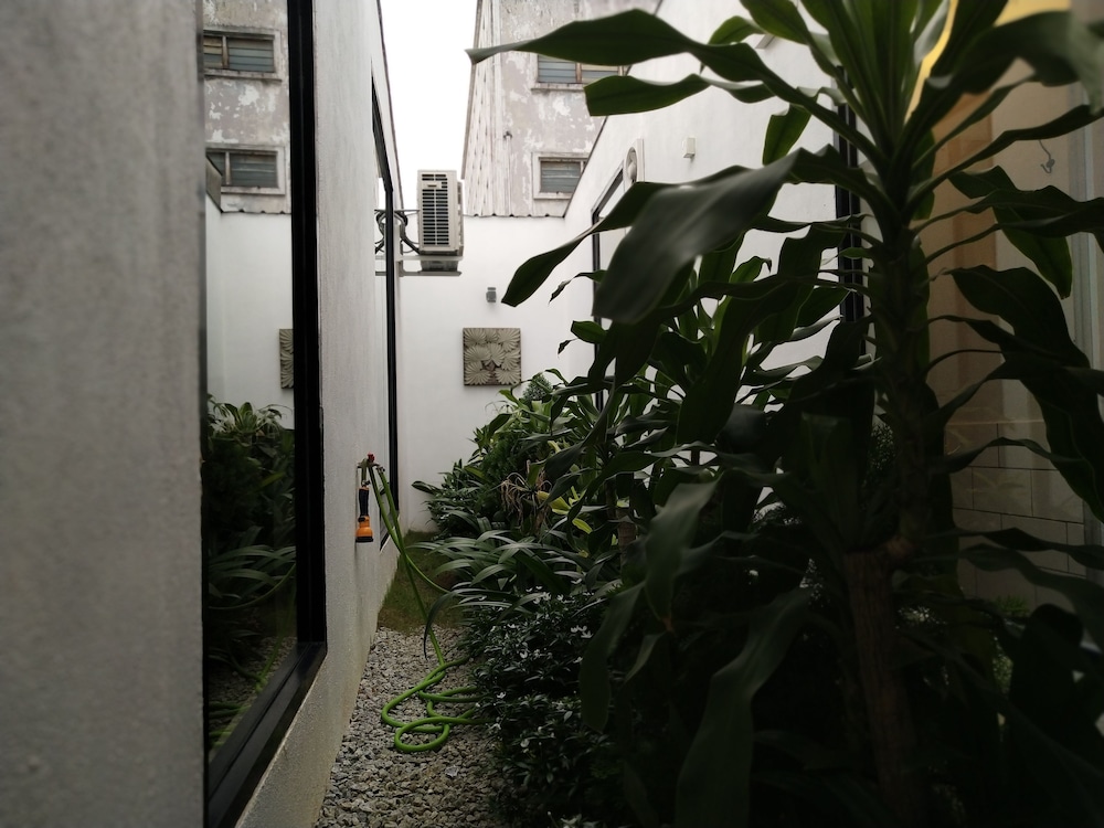 beds in garden hostel sdn bhd