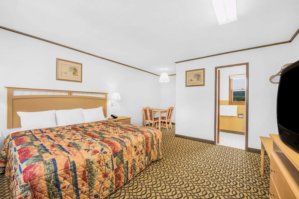 knights inn pine grove