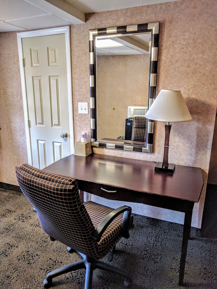 knights inn pine grove