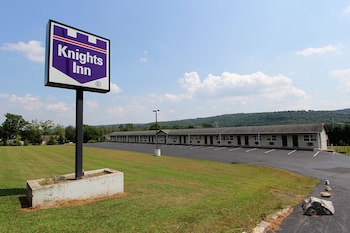 knights inn pine grove