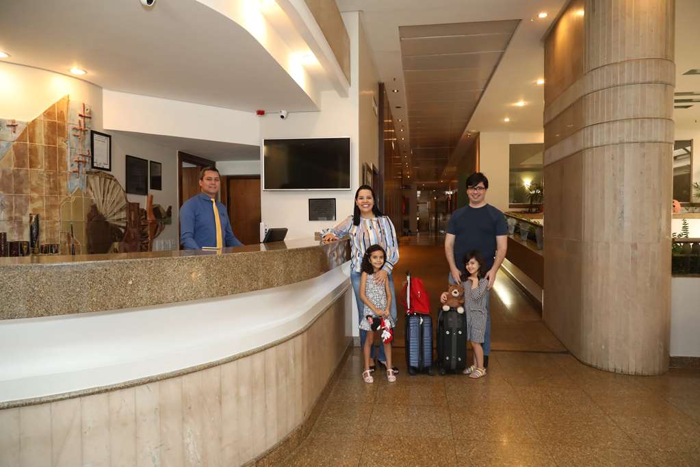 golden tulip goiania address