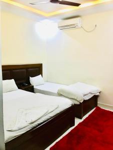 Hotel Suramma,Near Mayadevi Temple,3 star