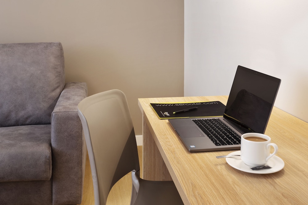 sercotel logrono suites