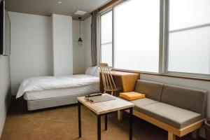 emblem flow hakone hostel