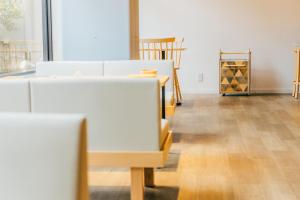 emblem flow hakone hostel