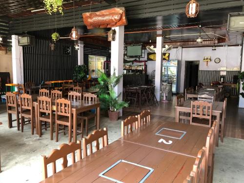 soutjai guesthouse and restaurant
