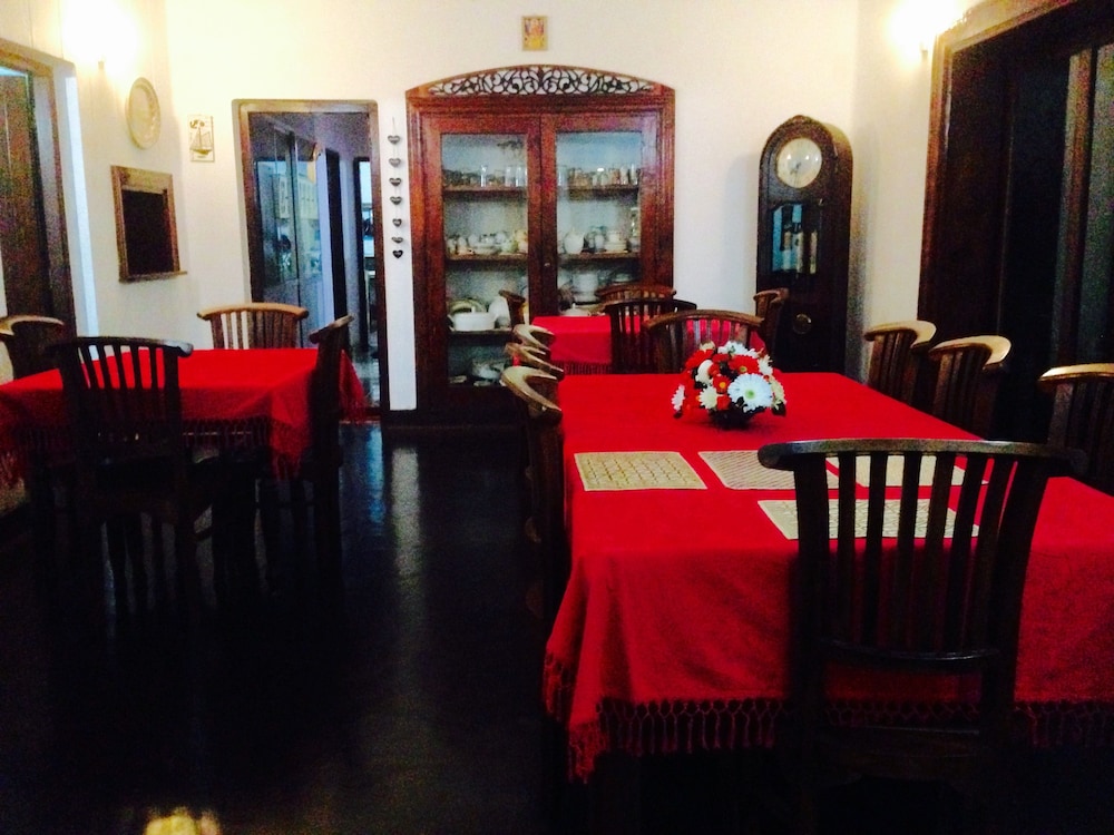 yalegoda walauwa homestay