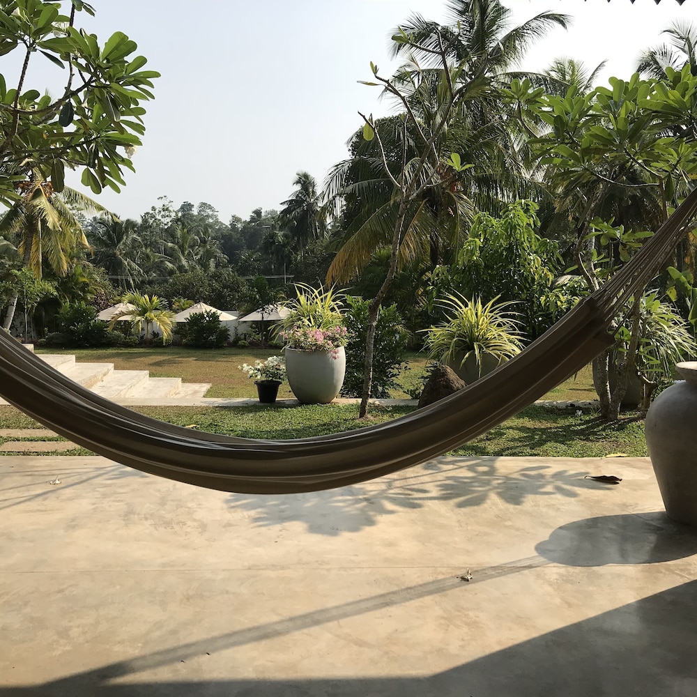 tropical house jungleside villa
