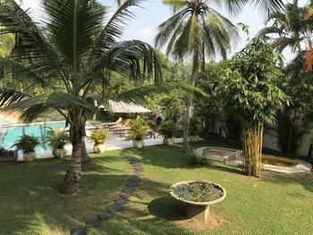 tropical house jungleside villa
