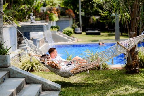 tropical house jungleside villa