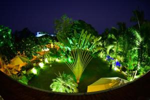 tropical house jungleside villa