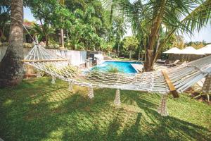 tropical house jungleside villa