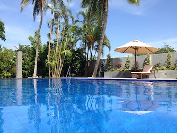 tropical house jungleside villa