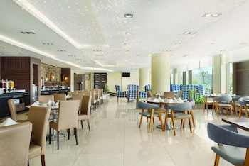 Howard Johnson By Wyndham Dammam,,3 star