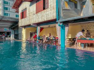 vang vieng freedom backpackers 2