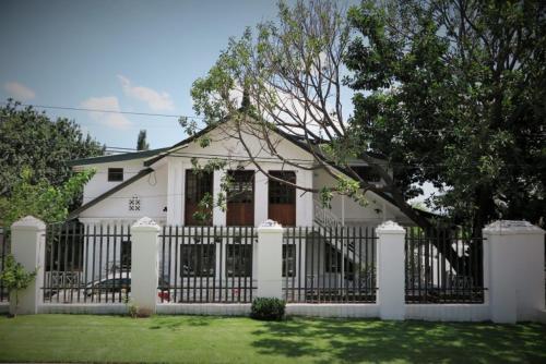 sandton farmhouse