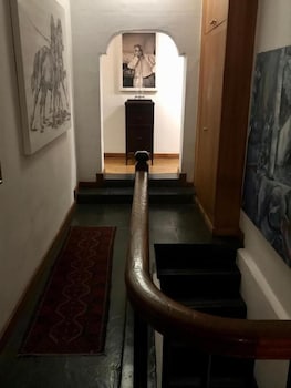 Sandton Farmhouse,Randburg>>Johannesburg,3 star