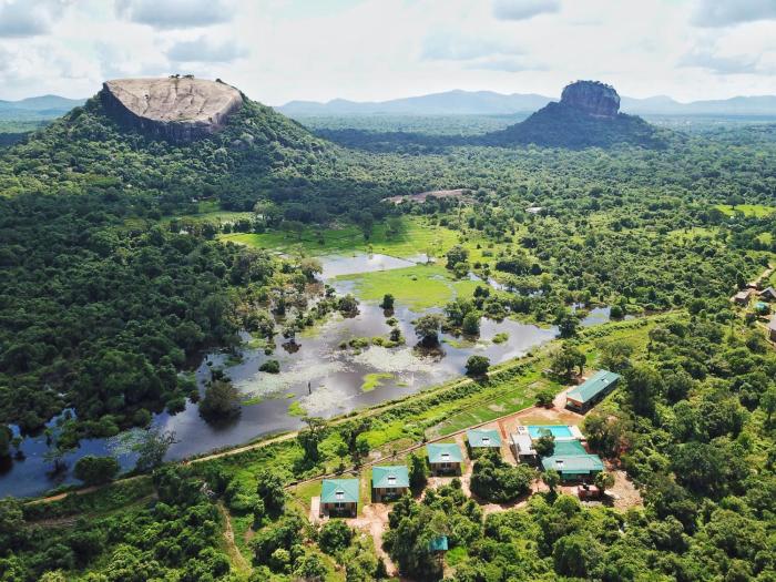 sigiriya kings resort