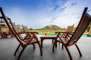 sigiriya kings resort