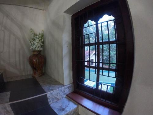 girilena guest house