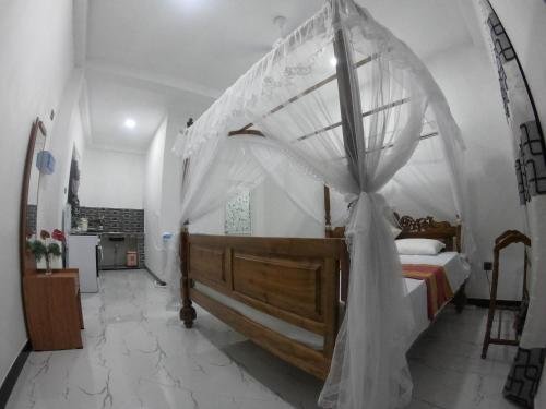 girilena guest house