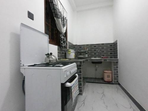 girilena guest house