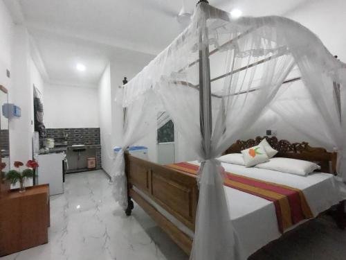 girilena guest house