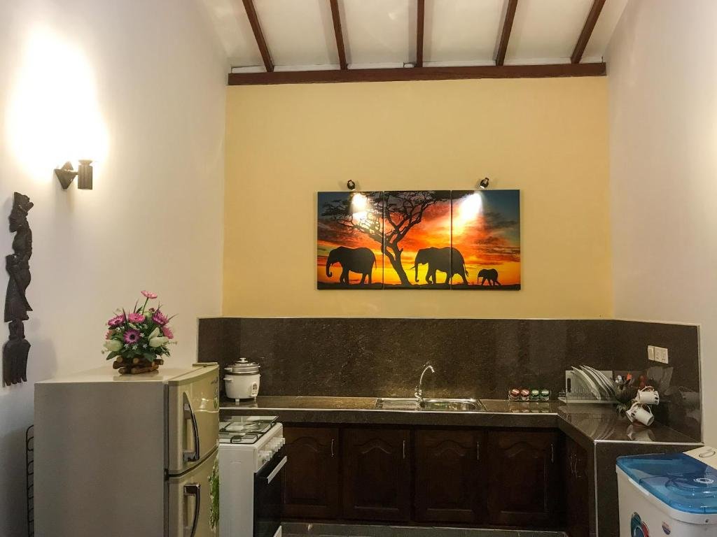 girilena guest house