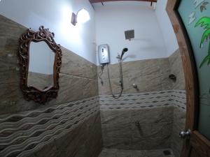 girilena guest house